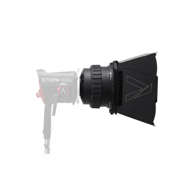 Aputure Lente Fresnel CF7 com Barndoors para 400X 