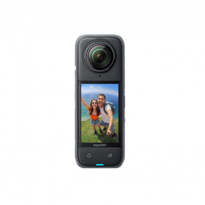 Insta 360 X4